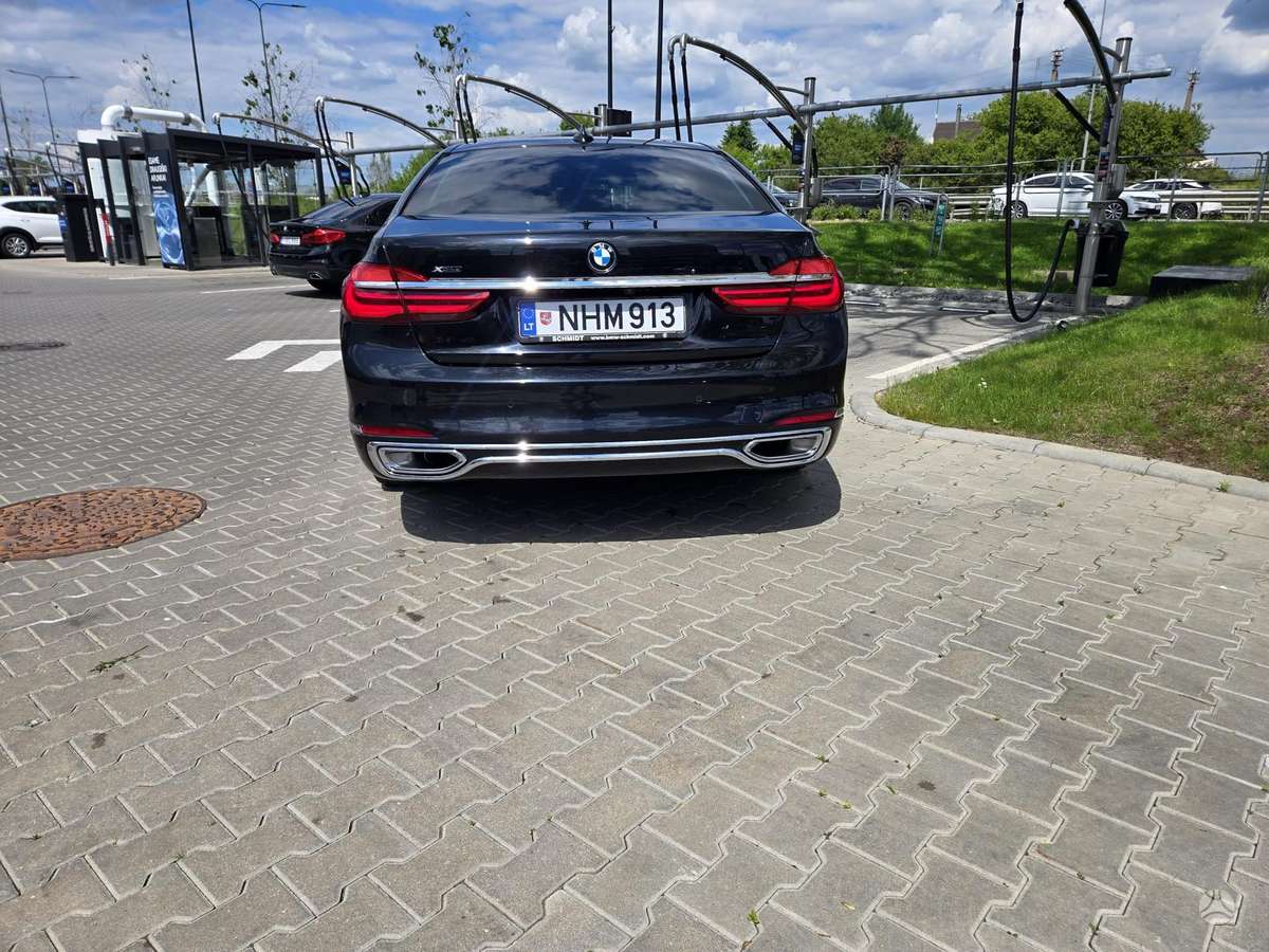 BMW 730, 3.0 l., Седан