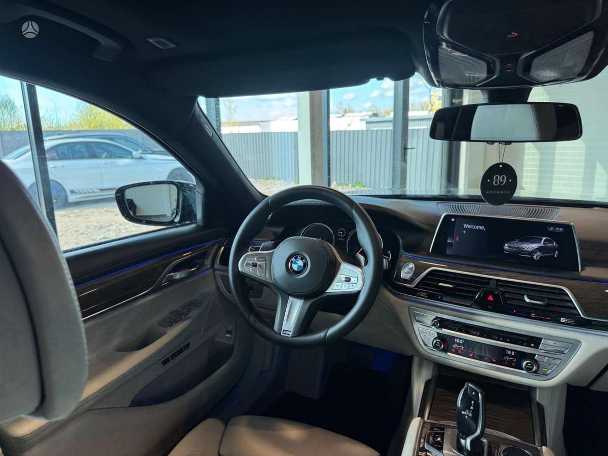 BMW 730, Лимузин