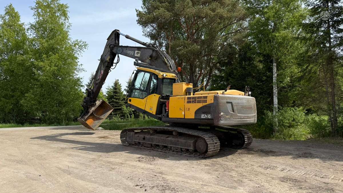 Volvo EC240CL, excavator