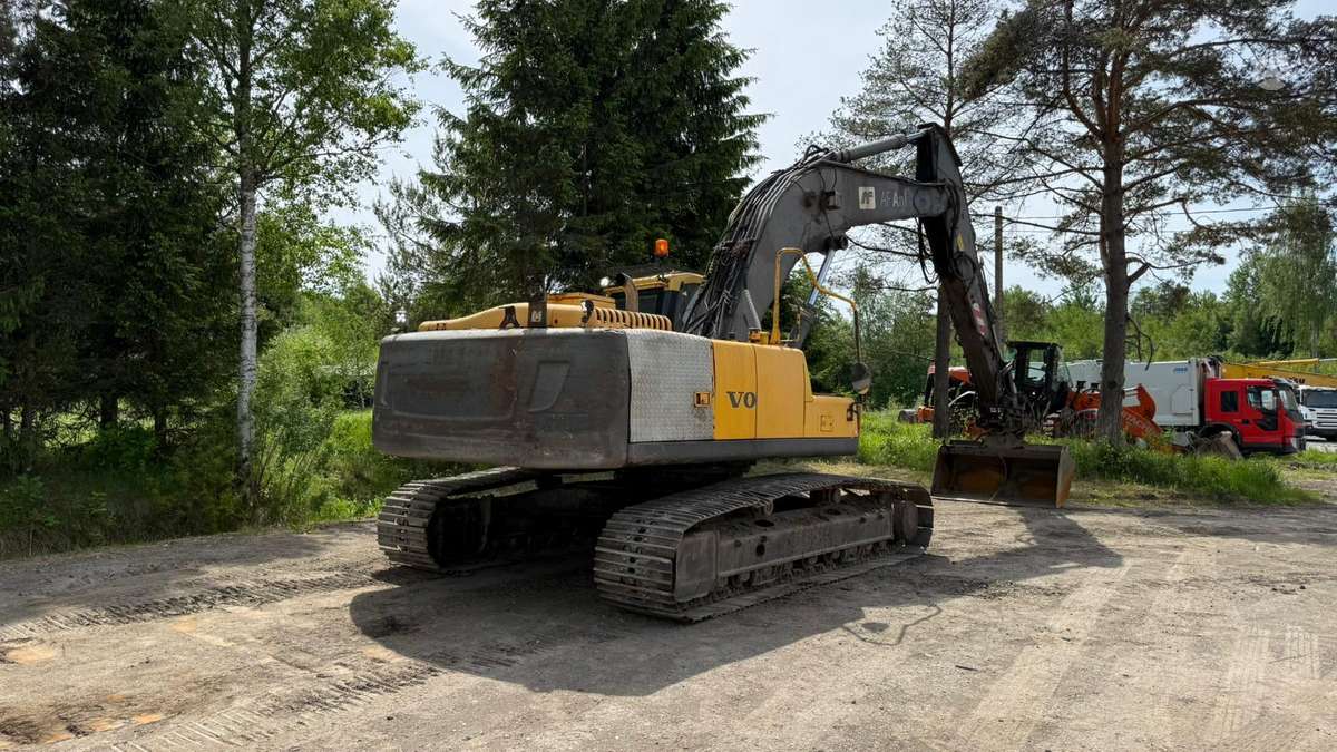 Volvo EC240CL, ekskavatoriai