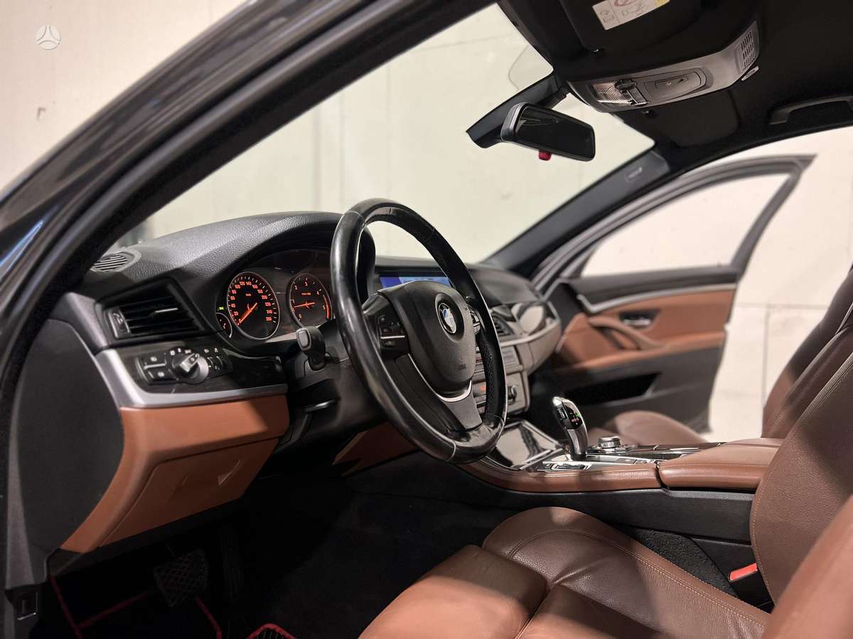 BMW 530, 3.0 l., Седан