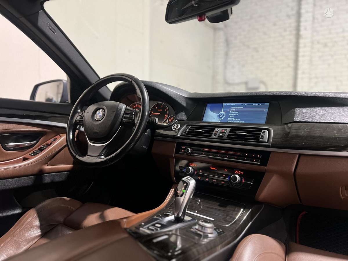 BMW 530, 3.0 l., Седан