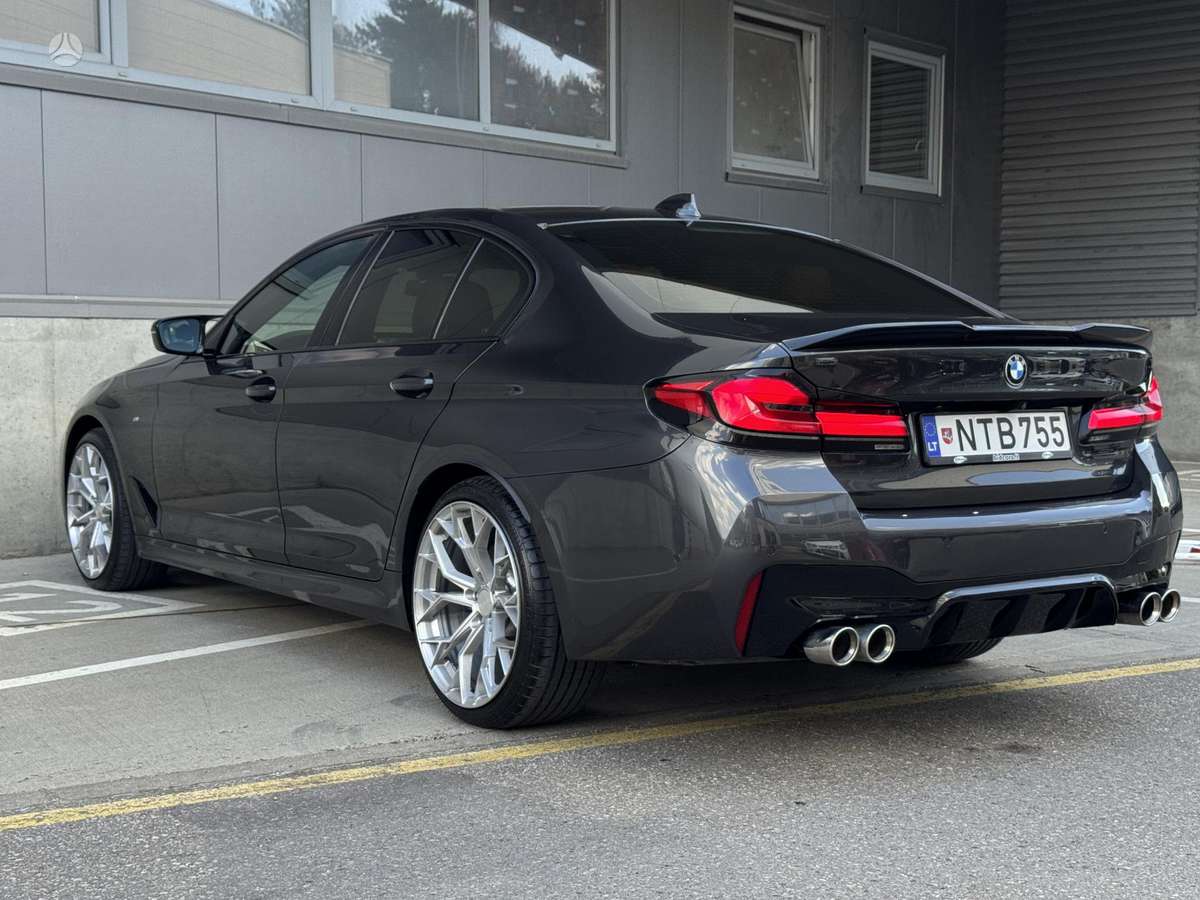 BMW 520, 2.0 l., Седан