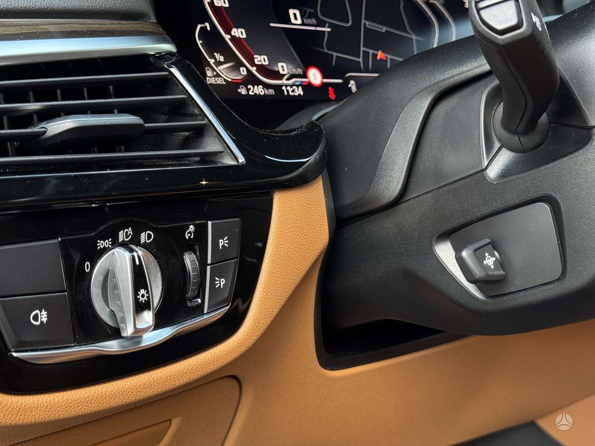 BMW 520, 2.0 l., Седан
