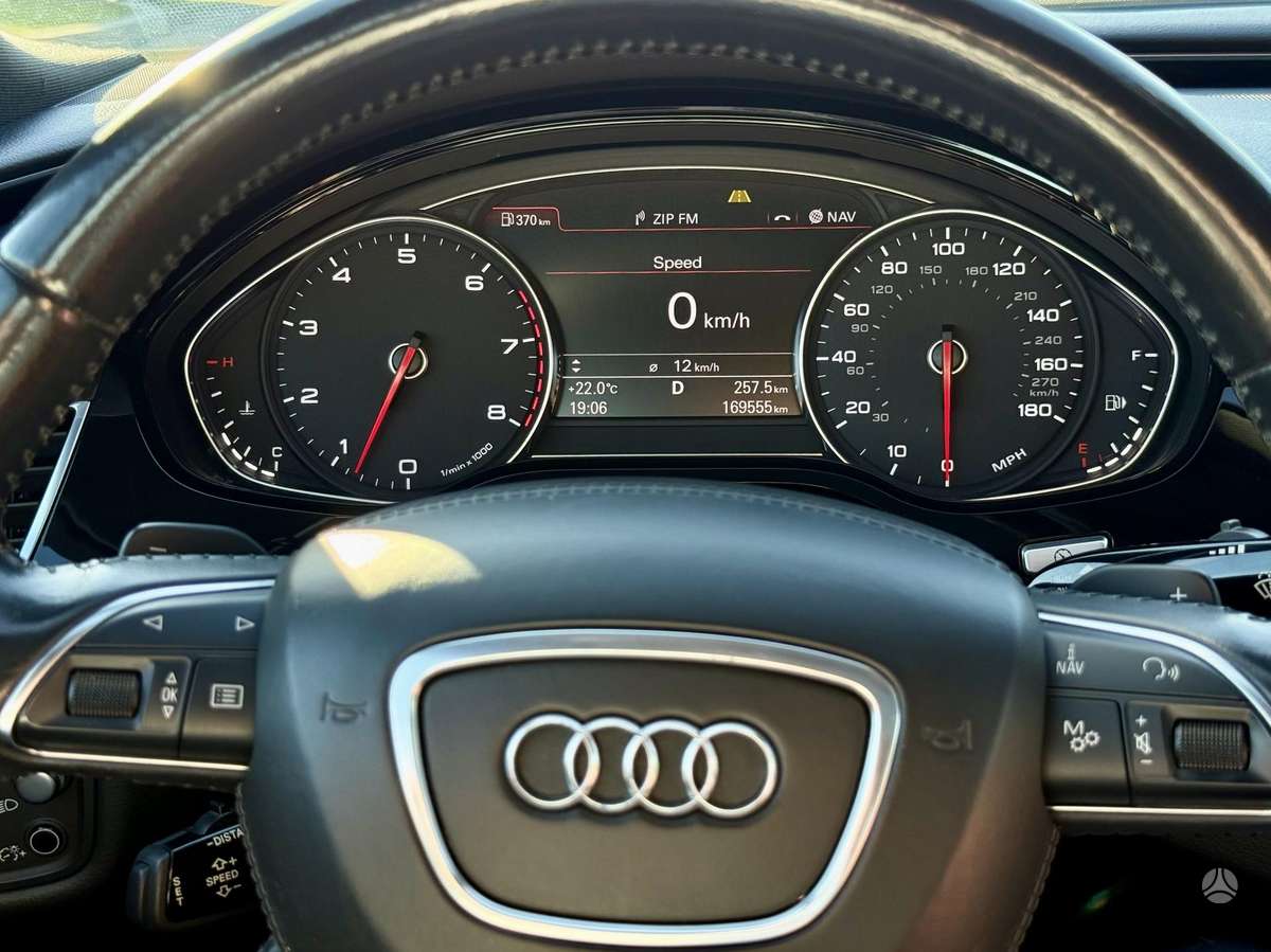 Audi A8 L, 3.0 l., Седан