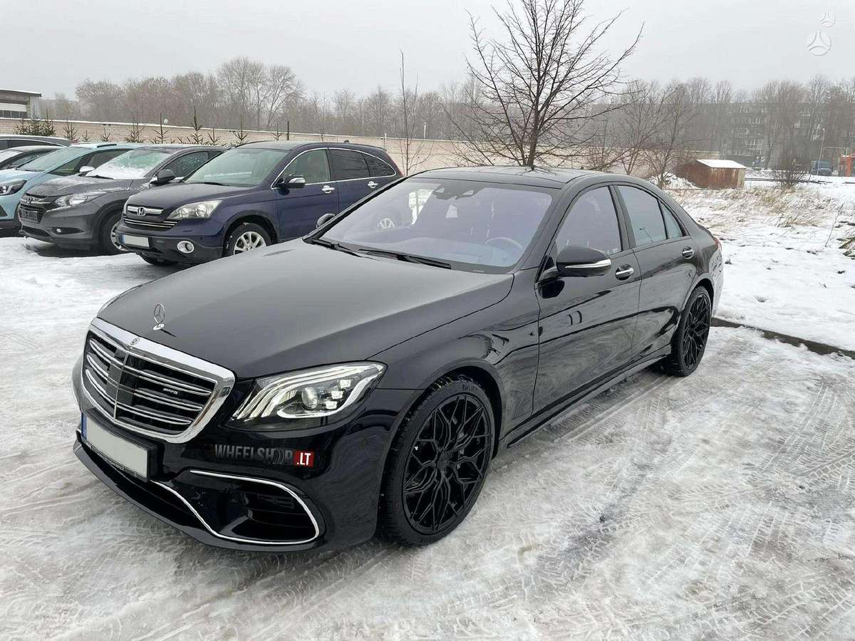RIVIERA RF108 Gloss Black Flow Formed, легкосплавные , R19