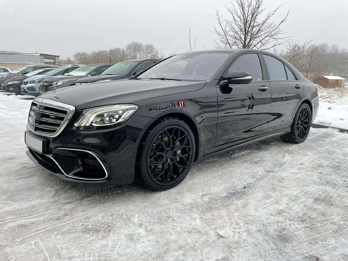 RIVIERA RF108 Gloss Black Flow Formed, легкосплавные , R19