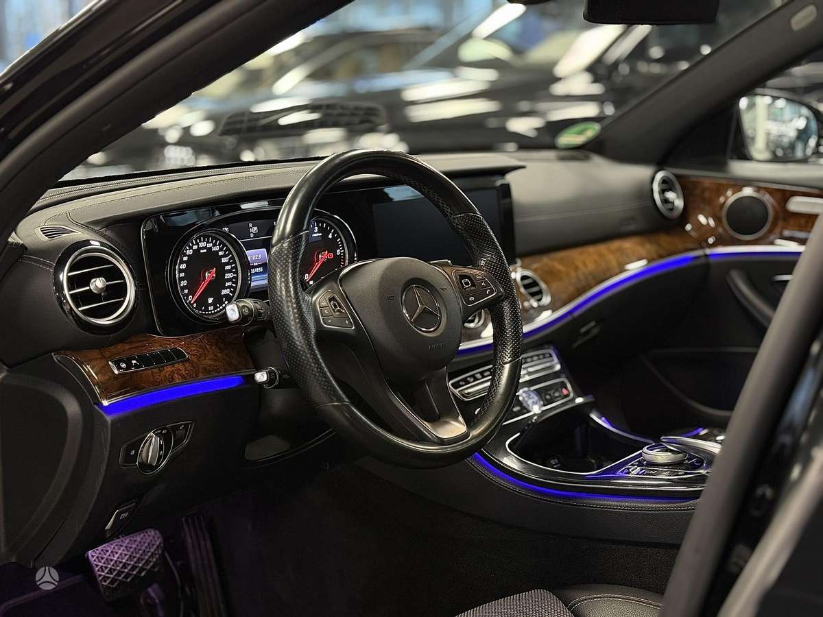 Mercedes-Benz E220, 2.0 l., wagon