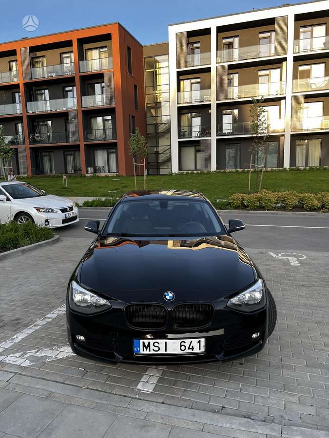 BMW 116, 2.0 l., Хэтчбек