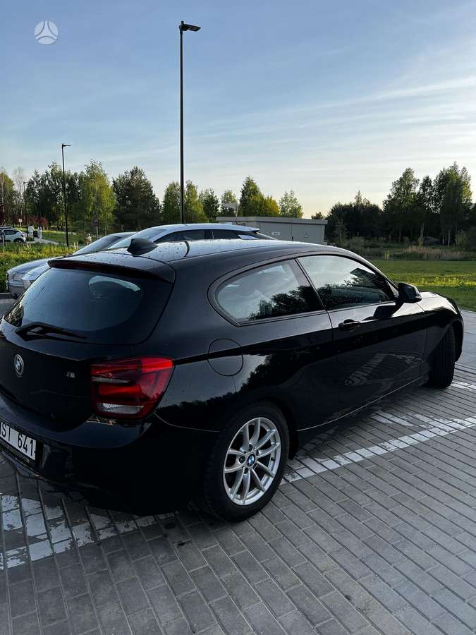 BMW 116, 2.0 l., hatchback
