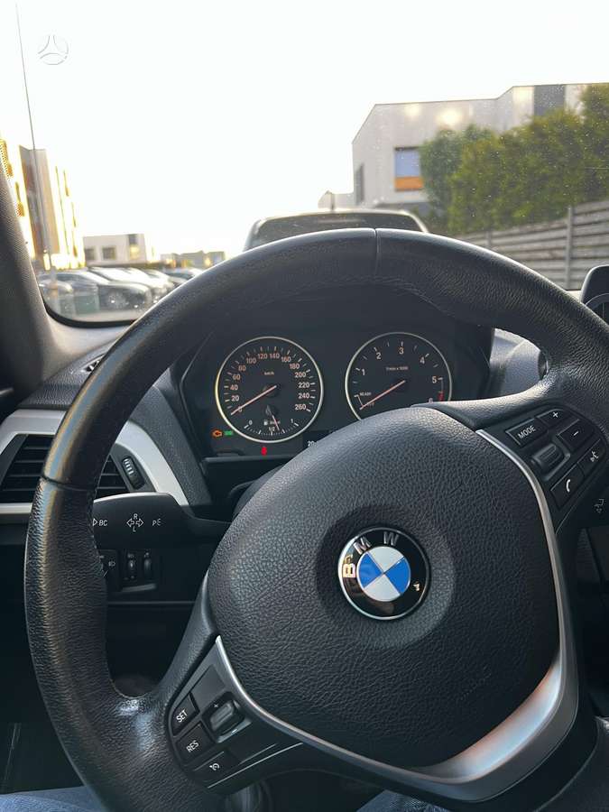 BMW 116, 2.0 l., hatchback