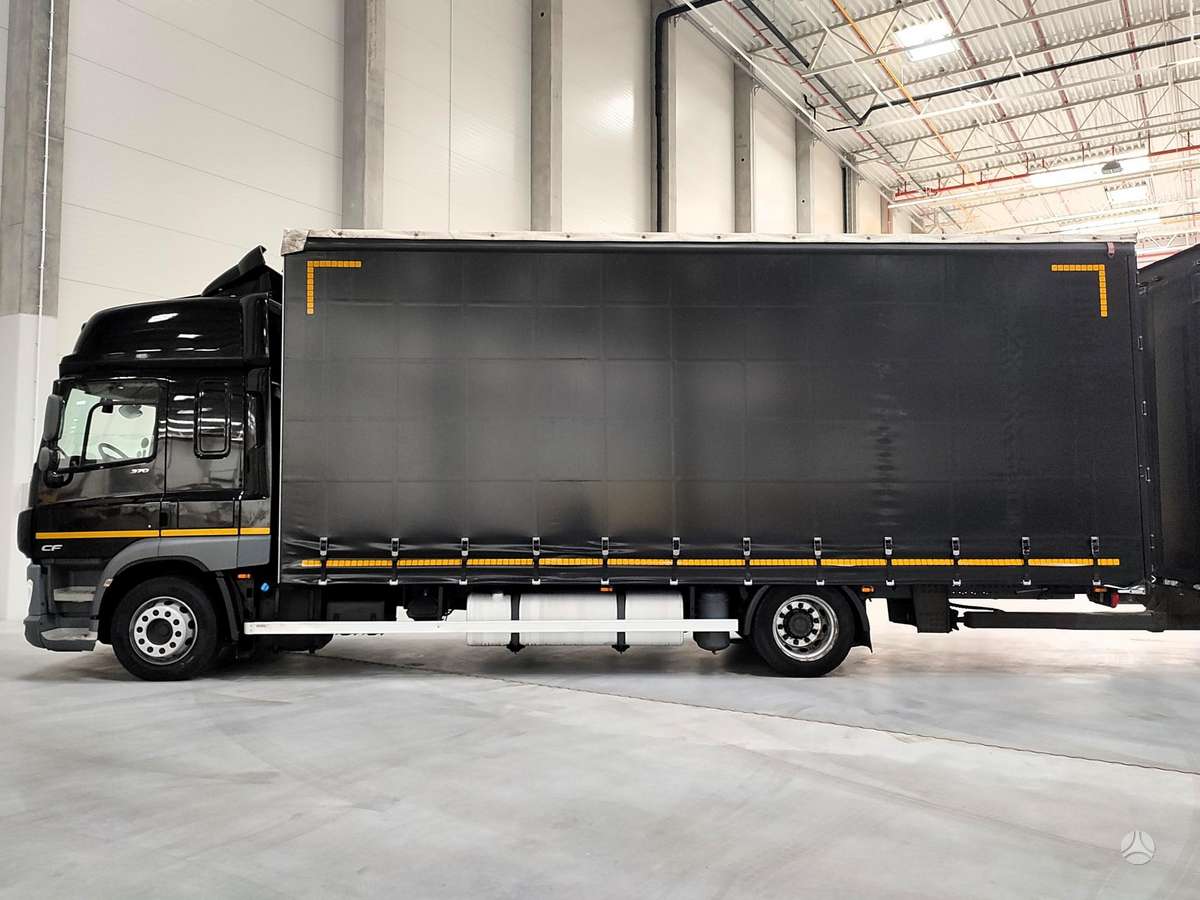 DAF CF 370FA, bortu ar tentu