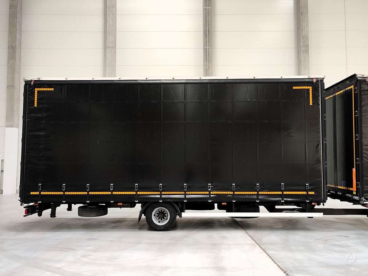 DAF CF 370FA, bortu ar tentu