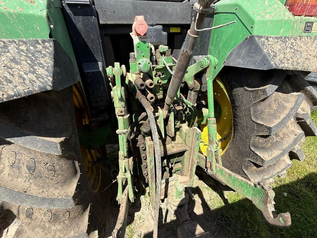 John Deere 6210, traktoriai