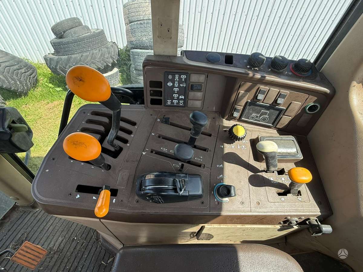 John Deere 6210, тракторы