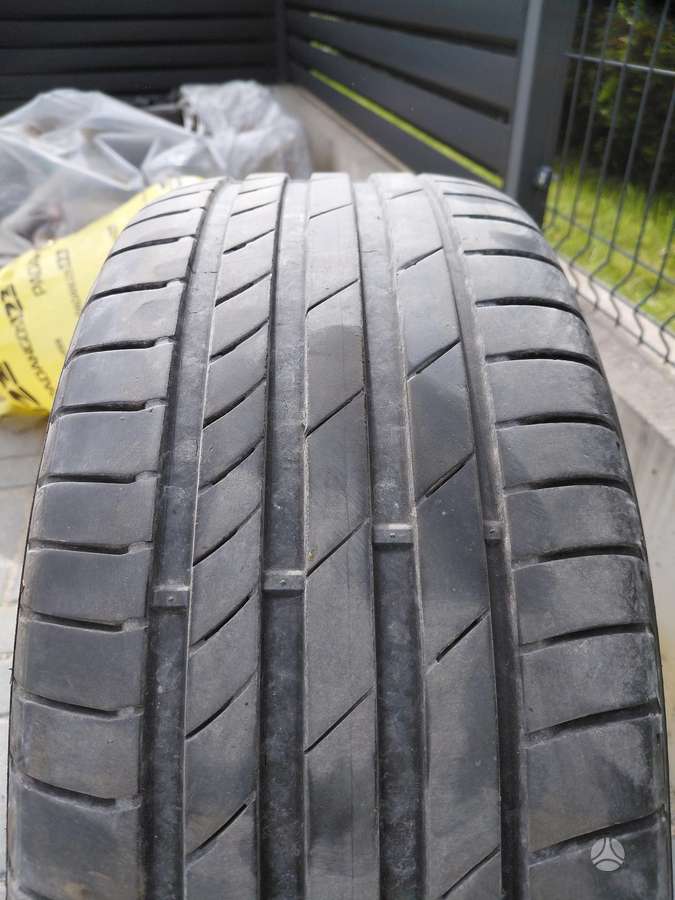 Kumho, летние 225/55 R17