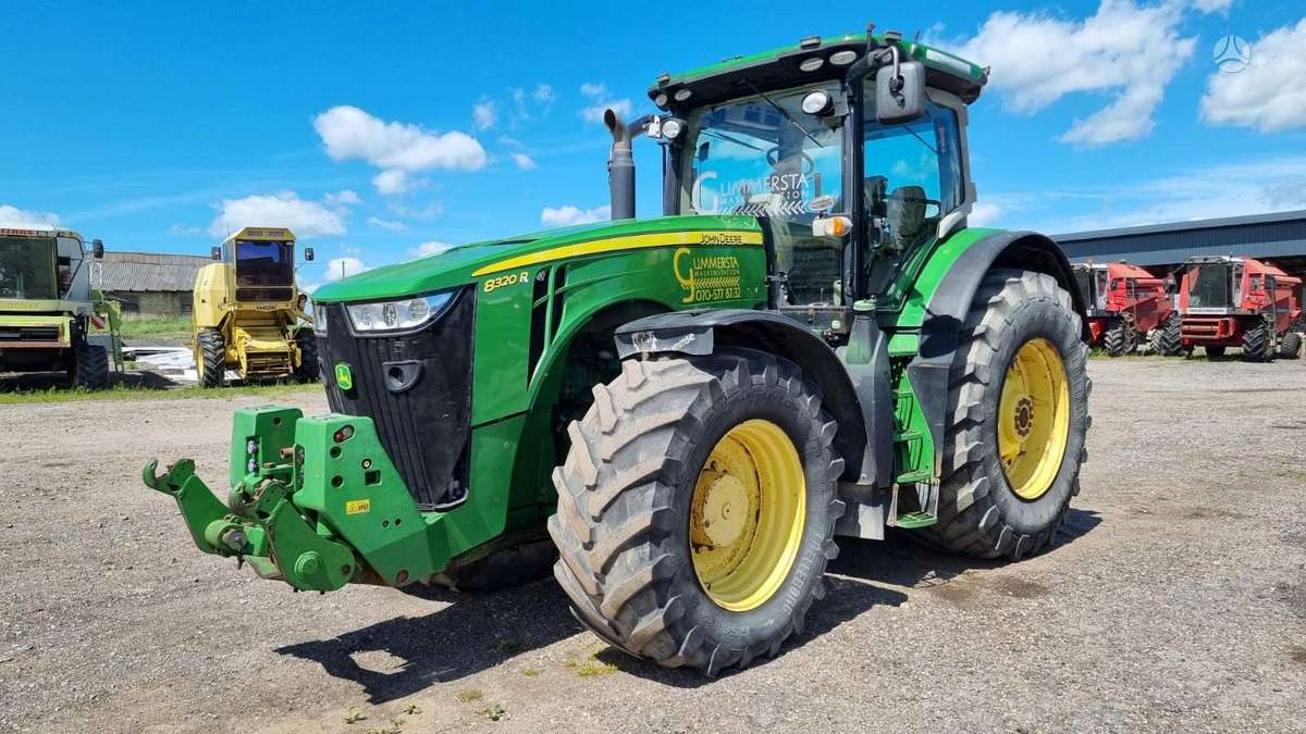 John Deere 8320 R, тракторы