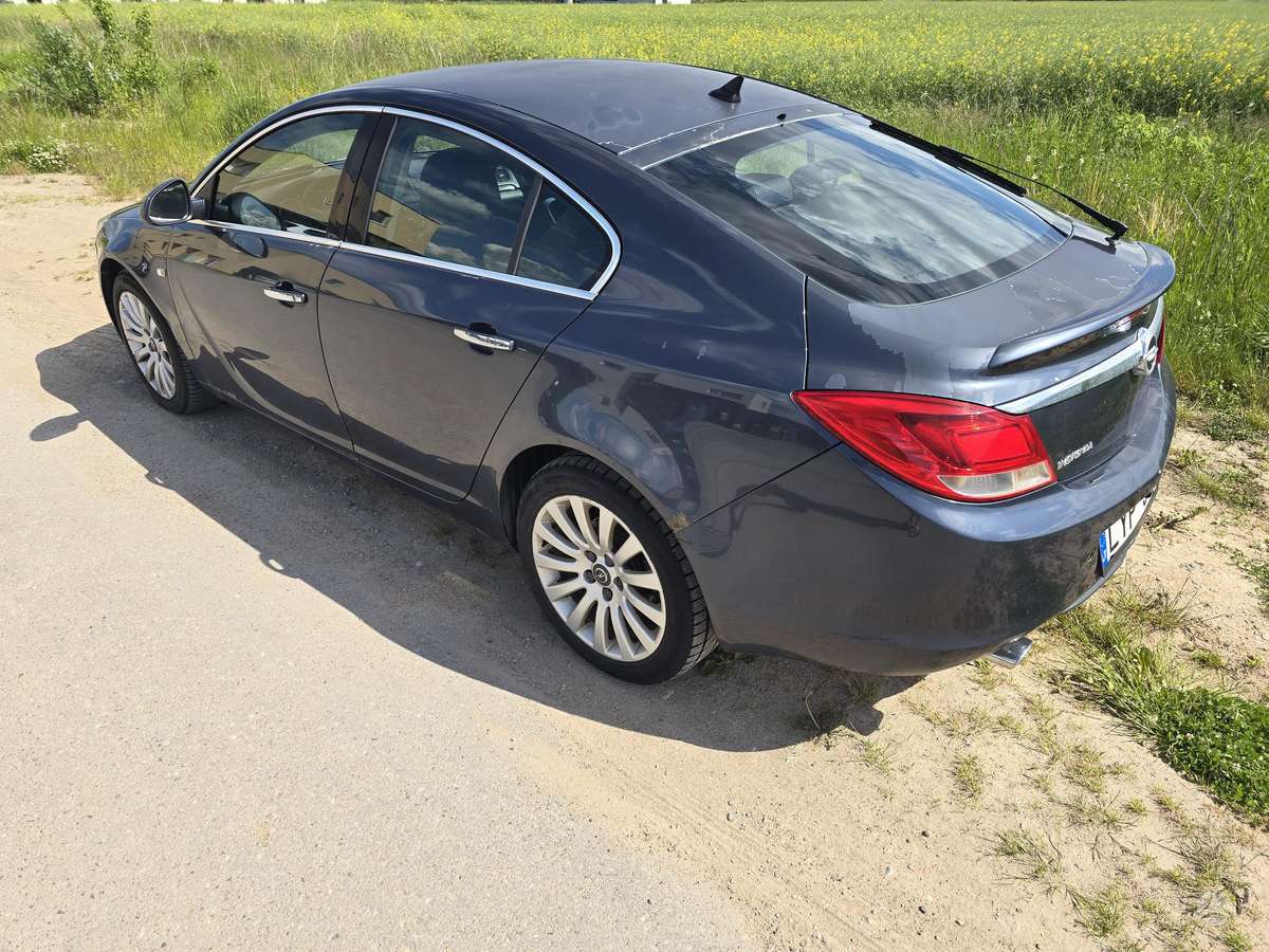 Opel Insignia, 2.0 l., hatchback