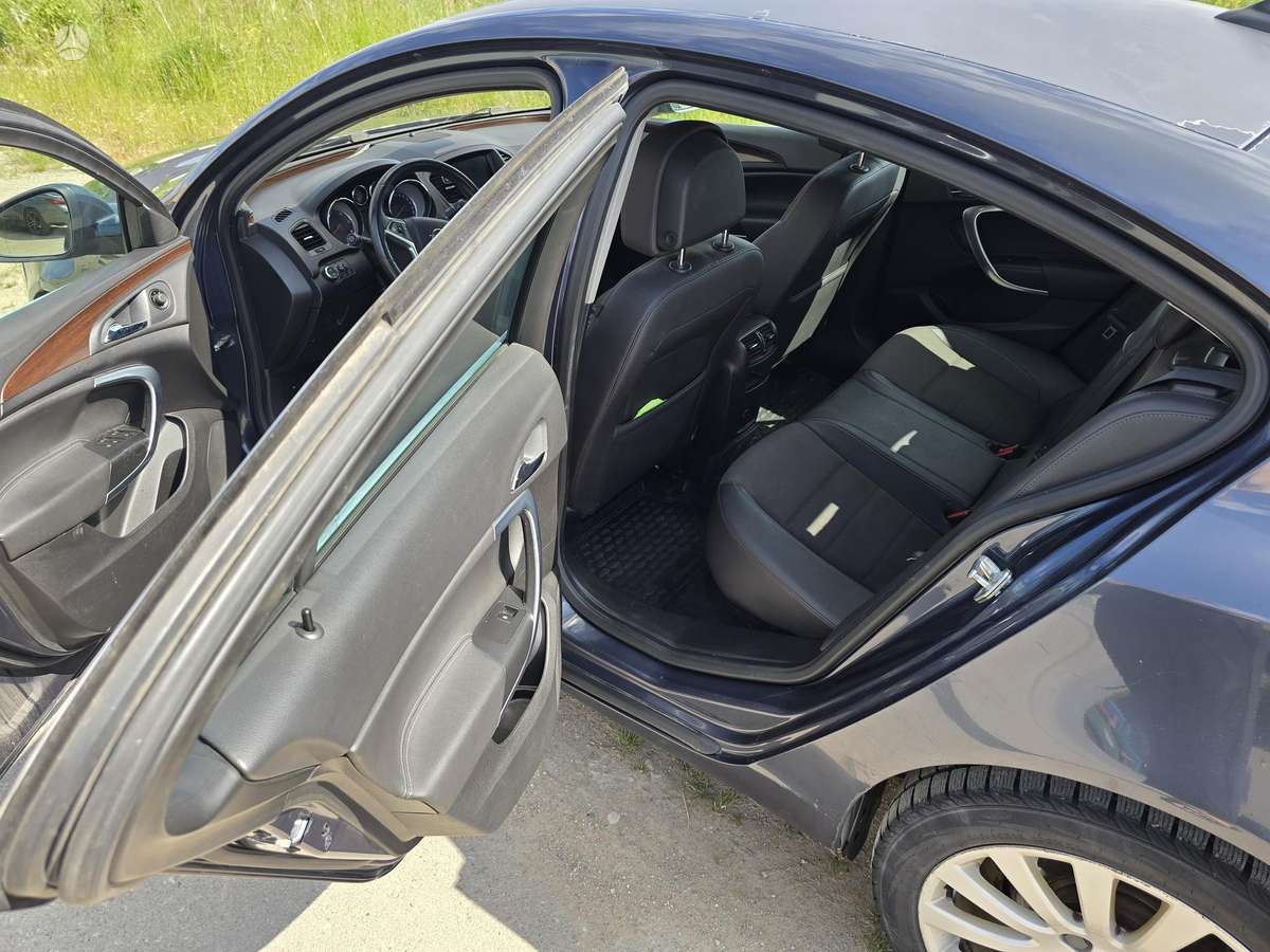 Opel Insignia, 2.0 l., hatchback