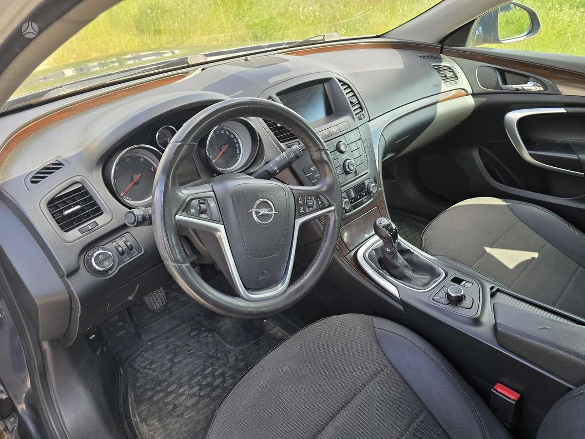 Opel Insignia, 2.0 l., hatchback