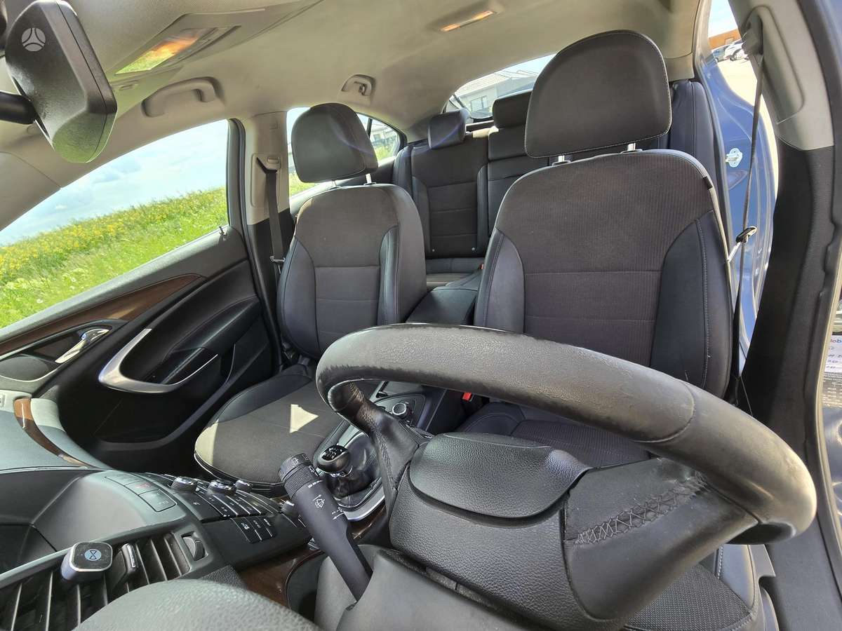 Opel Insignia, 2.0 l., hatchback