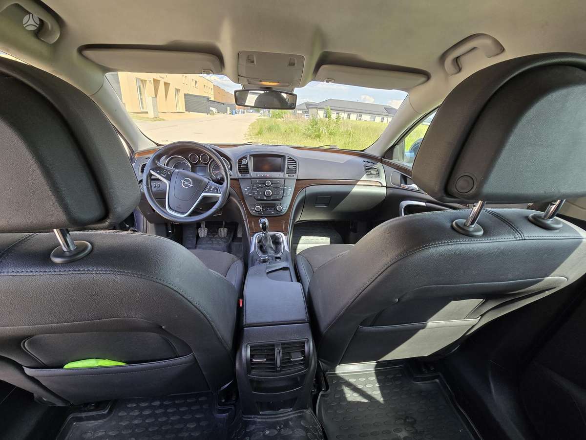 Opel Insignia, 2.0 l., hatchback