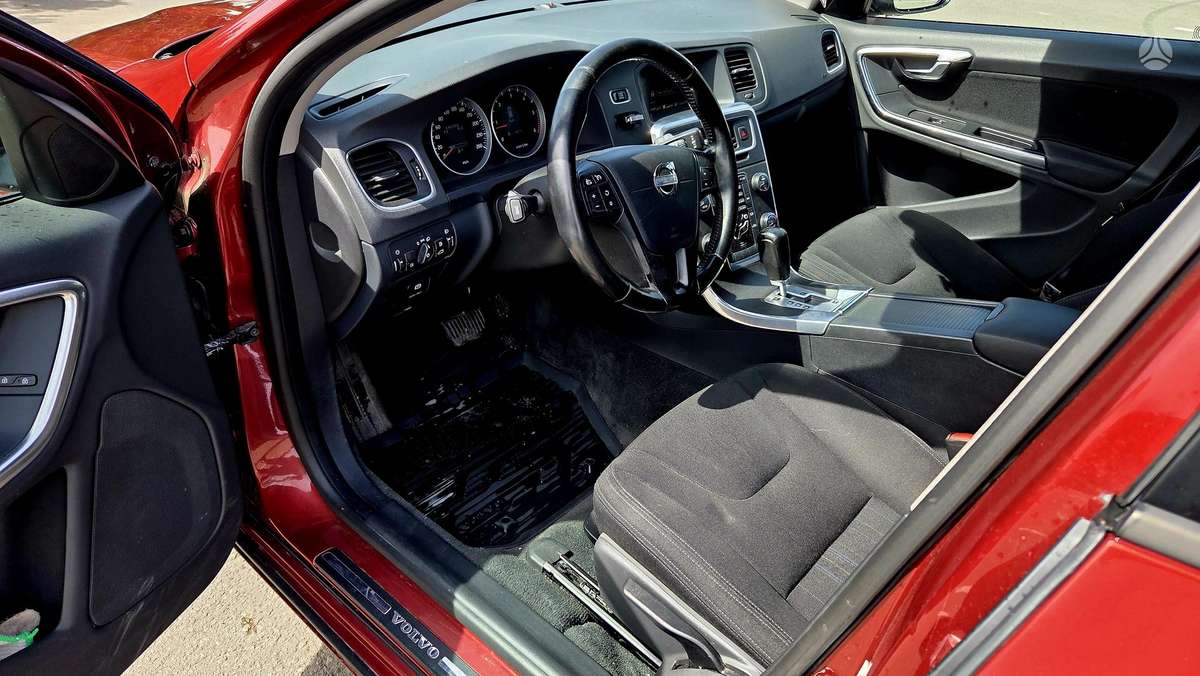Volvo V60, 2.4 l., Универсал
