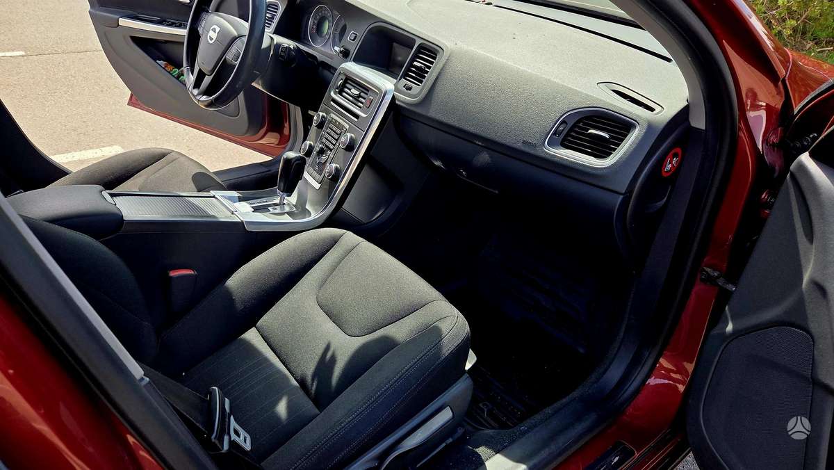 Volvo V60, 2.4 l., Универсал