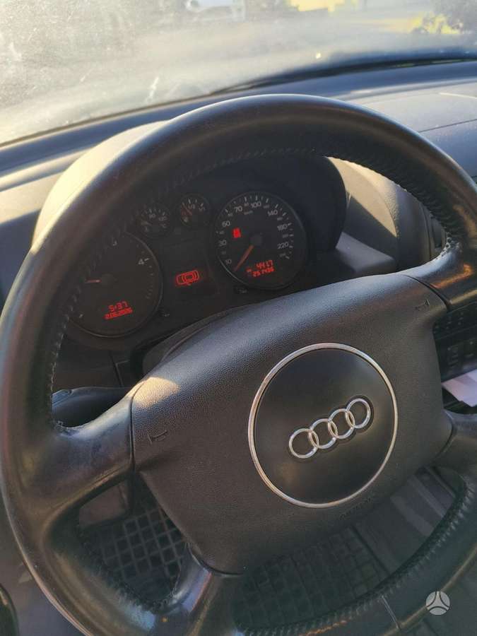 Audi A2, 1.4 l., hatchback