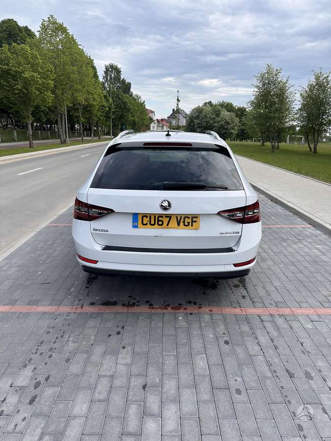 Skoda Superb, 2.0 l., wagon