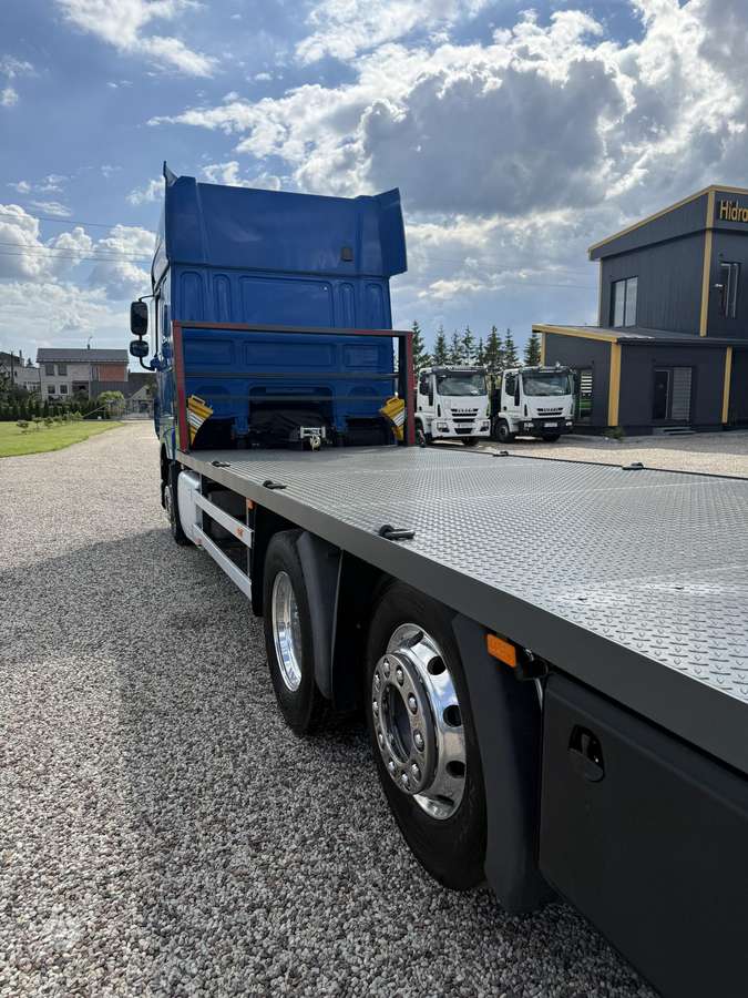 DAF XF 410 FAR, autovežiai