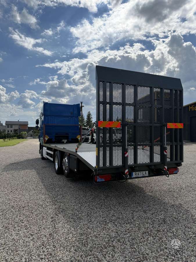 DAF XF 410 FAR, autovežiai
