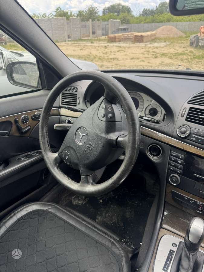 Mercedes-Benz E270 по частям