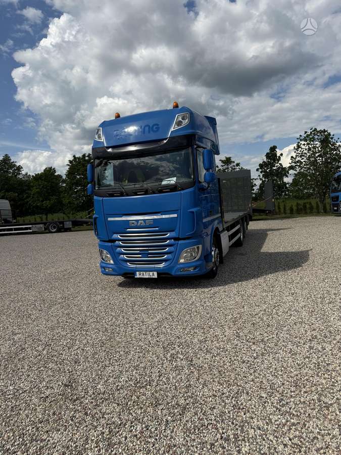 DAF XF 410 FAR, autovežiai