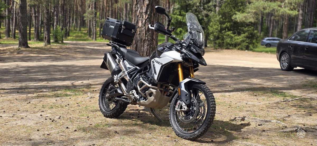 Triumph Tiger 888cc, enduro / adventure