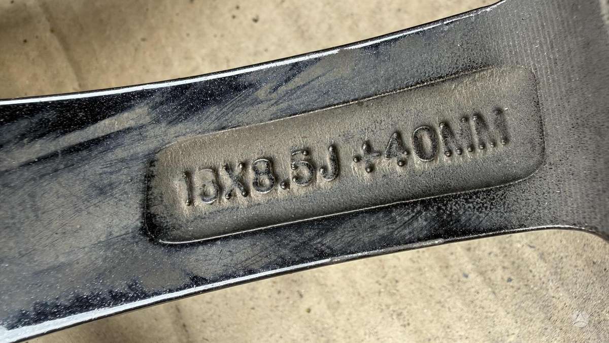 TESLA Model 3, light alloy, R18