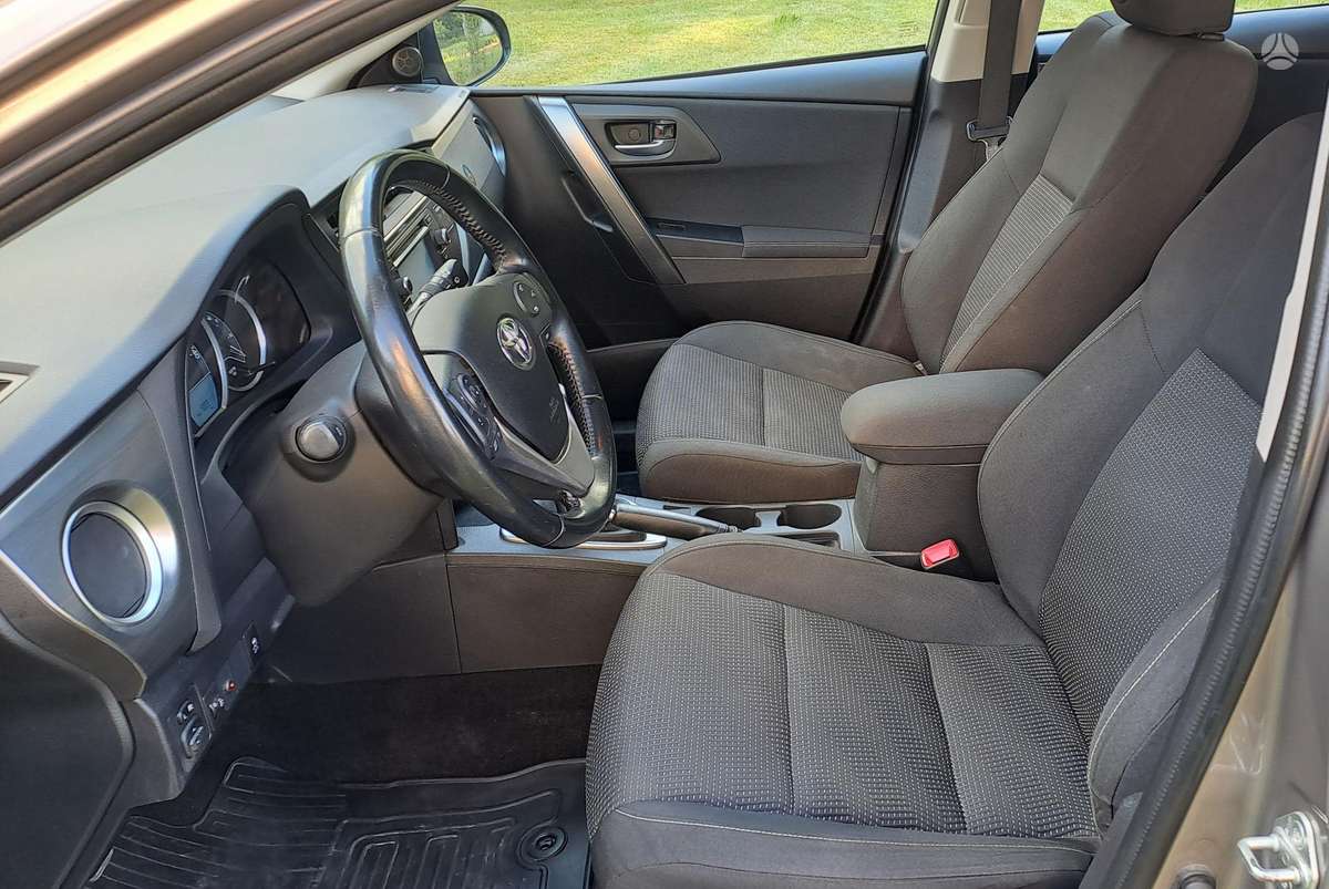 Toyota Corolla, 1.3 l., hatchback