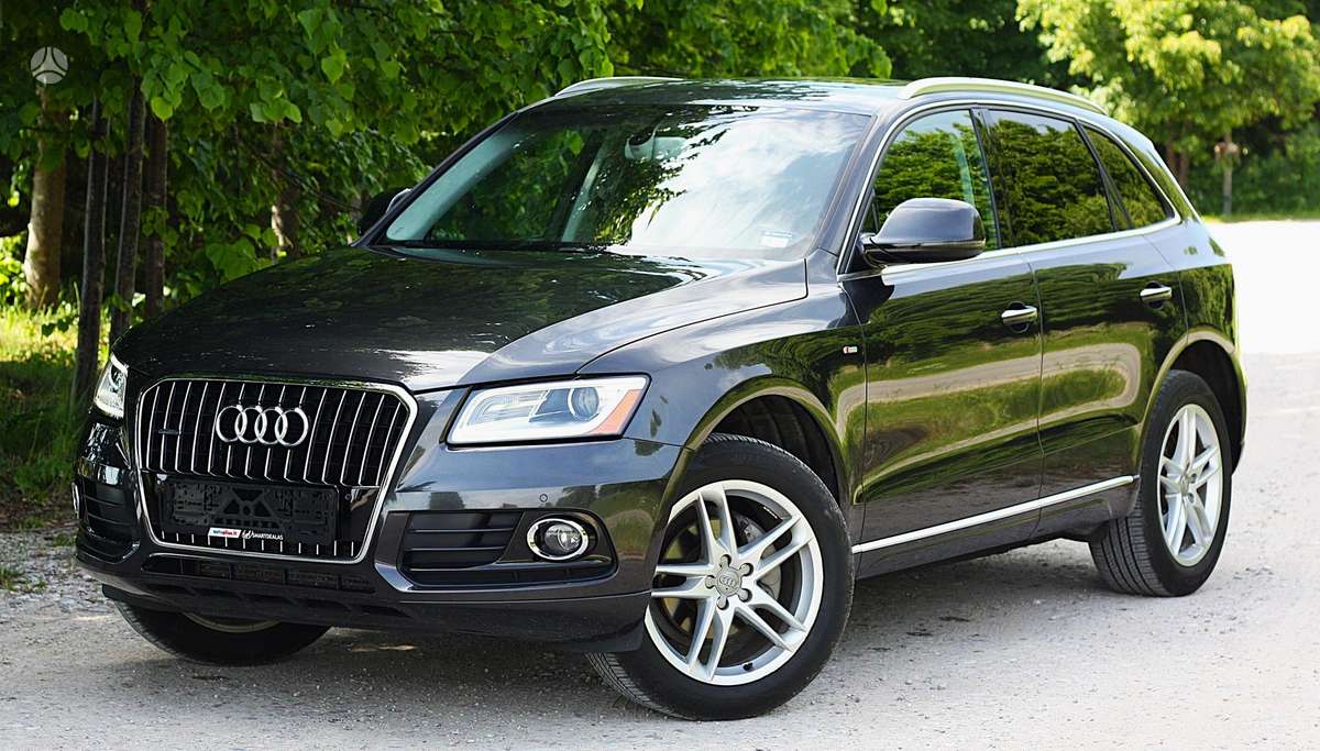 Audi Q5, 2.0 l., off-road / crossover