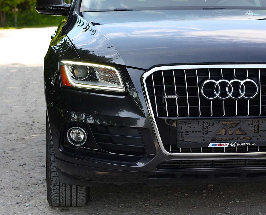 Audi Q5, 2.0 l., off-road / crossover