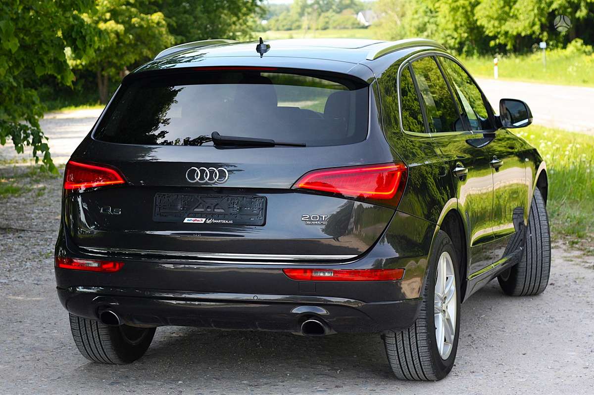 Audi Q5, 2.0 l., off-road / crossover