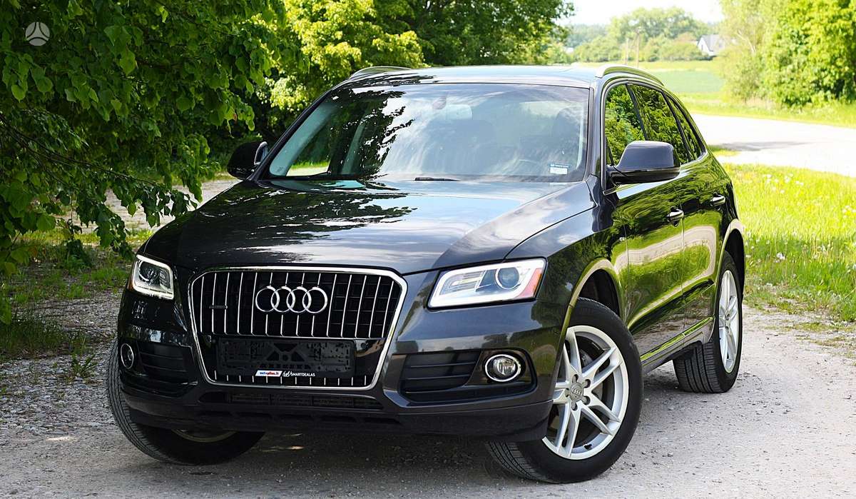 Audi Q5, 2.0 l., off-road / crossover
