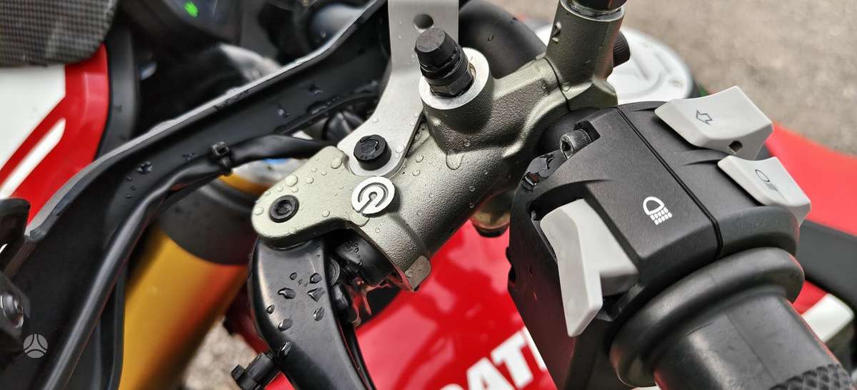 Ducati Hypermotard 937cc, superbikes