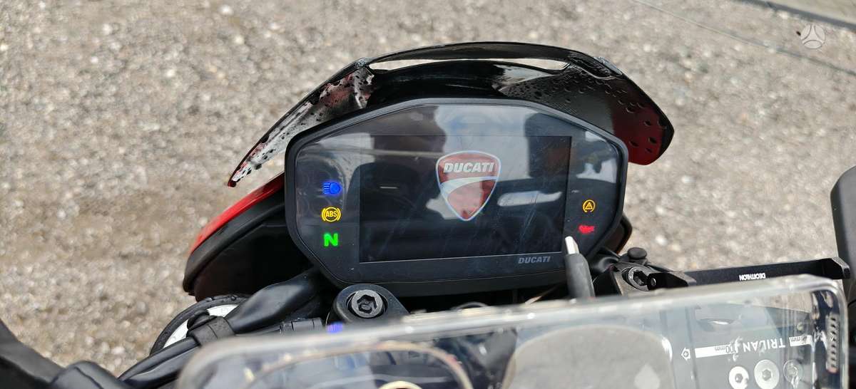 Ducati Hypermotard 937cc, superbikes