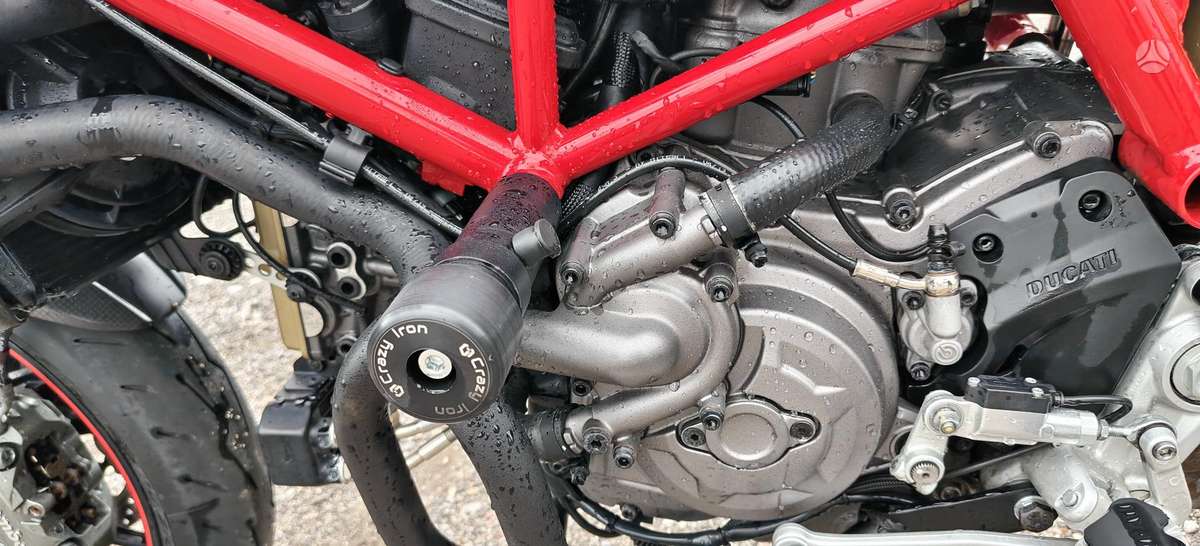Ducati Hypermotard 937cc, superbikes
