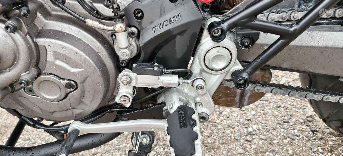 Ducati Hypermotard 937cc, superbikes