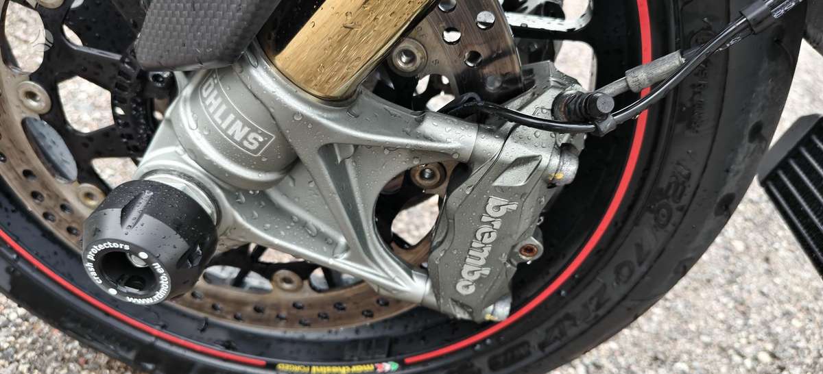 Ducati Hypermotard 937cc, superbikes