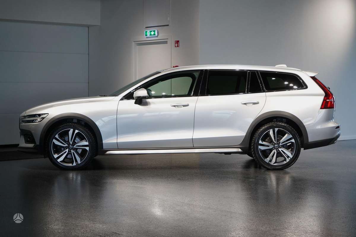 Volvo V60 Cross Country - 2