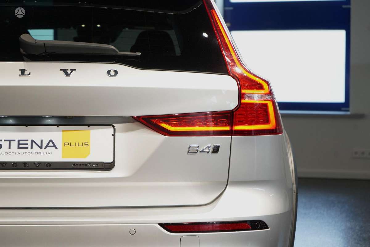 Volvo V60 Cross Country - 7