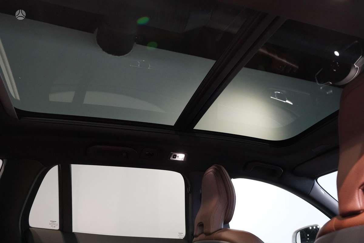 Volvo V60 Cross Country - 12