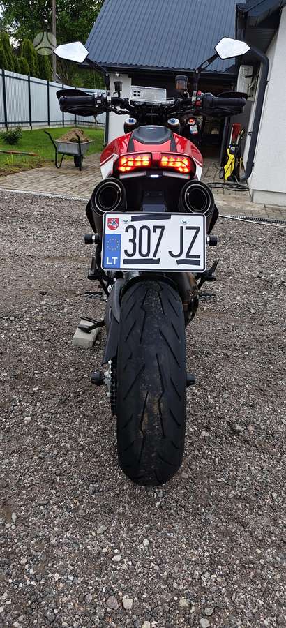 Ducati Hypermotard 937cc, superbikes
